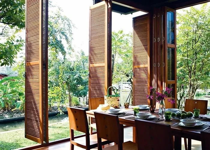 Baan Damnoen 88 *