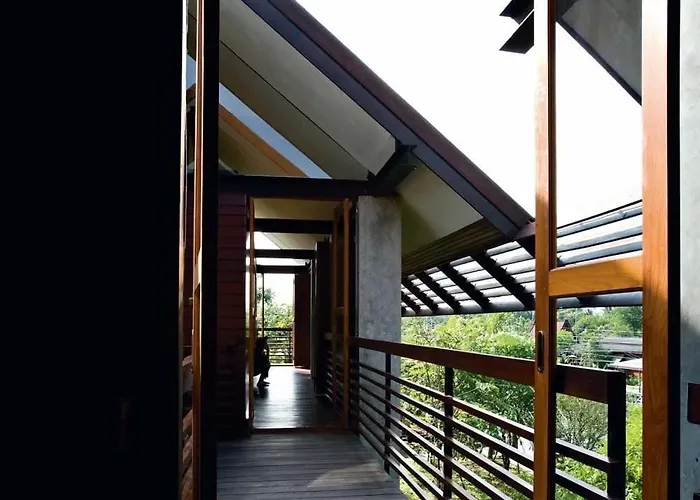 Baan Damnoen 88